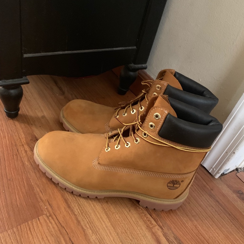 Brand New Timberland Boots (Box Included) 11.5(W)
